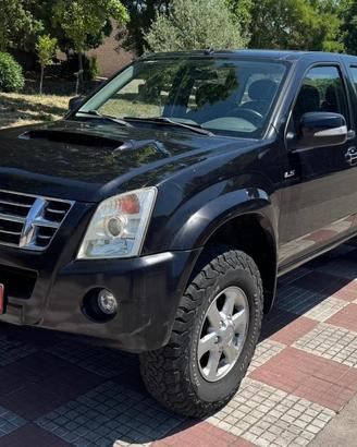 Isuzu D-Max 2.5 TD cat Space Cab 4WD Pick-up LS EU