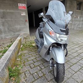 Suzuki Burgman 400 '00