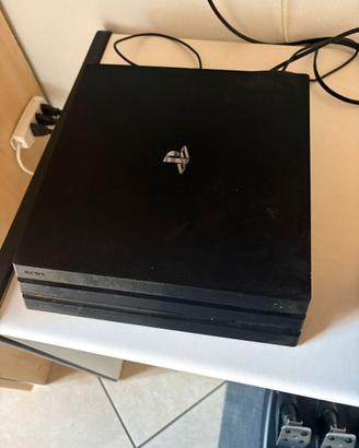ps4pro  + 8 giochi + volante-cambio-pedali