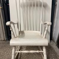 Sedia a dondolo in legno