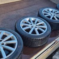 Cerchi in lega VW da 16 con copertoni