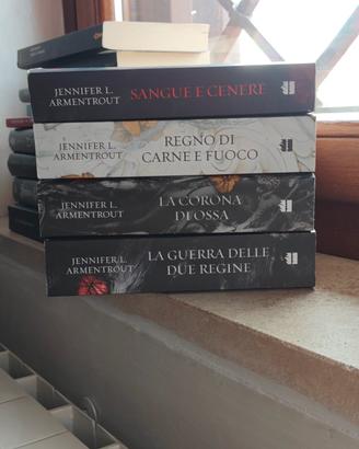 Sangue e cenere- Saga (primi 4 libri)