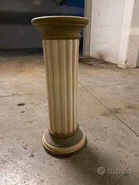 Piedistallo a Colonna