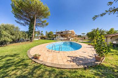 VILLA SINGOLA A ROMA