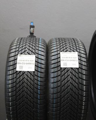 2 Pneumatici 225/40 R18 Dunlop Winter Ev
