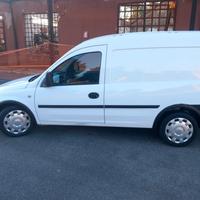 OPEL COMBO 13OO MULTIJET NEOPATENTATI 