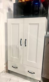 piccolo mobile dispensa