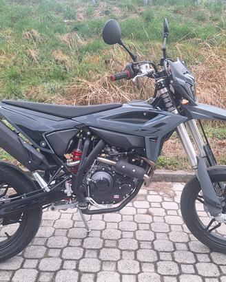 Beta RR 125 4T X SPECIL EDITION MOTARD