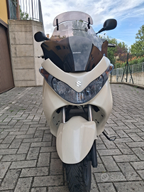 Suzuki 200