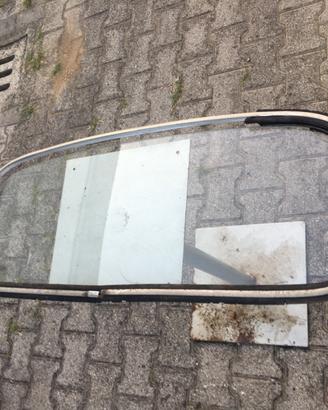 Vetro posteriore originale lunotto Fiat 1100 TV