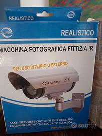 2 telecamere fittizie a 5 € 