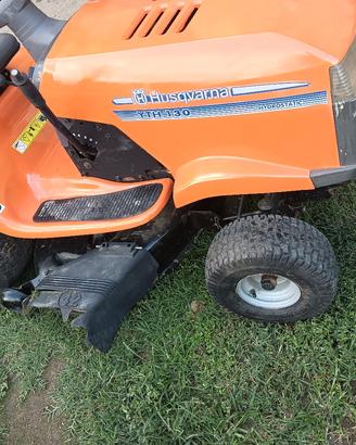trattorino tagliaerba Husqvarna 
