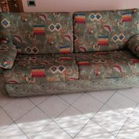 Divano tre posti per soggiorno