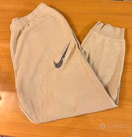 Pantaloni nike