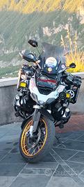 BMW GS 1250 LEGGI E CHIAMA SPETTACOLO