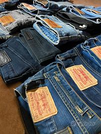 Levis stock  8 al kg box stock