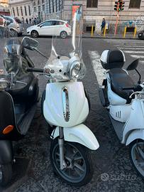 Beverly 125 Tourer