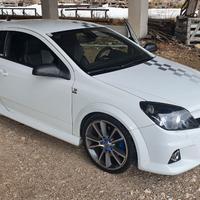 Astra 2,0 OPC ( NURBURGRING EDITION )