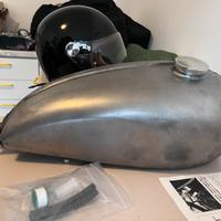 Serbatoio  kawasaki w650