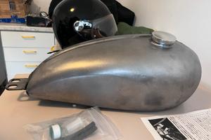 Serbatoio  kawasaki w650