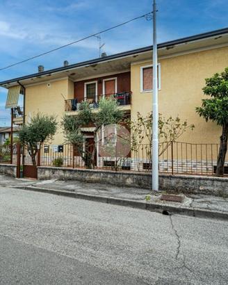 2 LOCALI A REZZATO