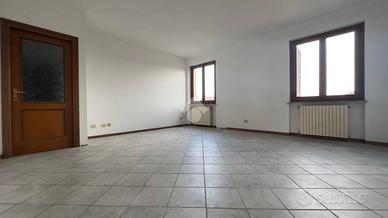 4 LOCALI A POZZOLO FORMIGARO