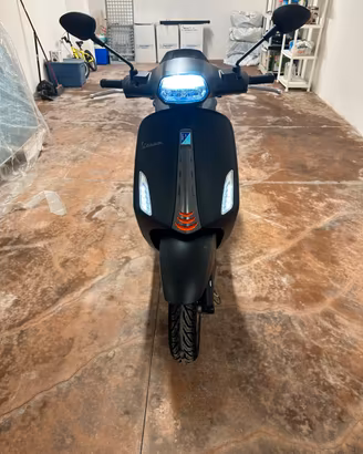 Vespa Sprint S 125 - 2025 / 167 km / Cuasi nuova