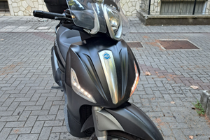 Paggio Beverly 350 sport touring