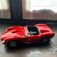 Modellino Ferrari 250 Testa Rossa 1957 scala 1:18