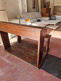 Vecchio ed antico banco da scuola due posti di epo