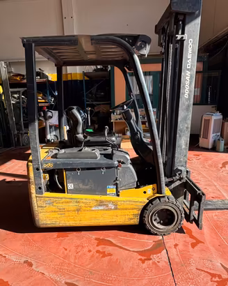Carrello elevatore elettrico 1500kg a 3 ruote marc