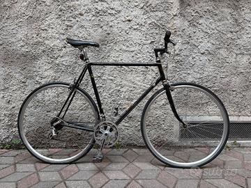 Bicicletta da corsa con telaio Gianni Motta
