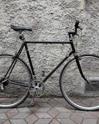 Bicicletta da corsa con telaio Gianni Motta