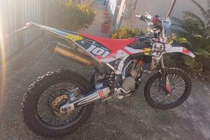 cross Husqvarna 450 anno 2012 targato