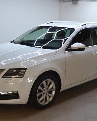 SKODA Octavia 1.5 DSG Wagon Ambition G-Tec