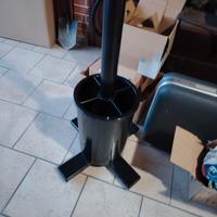 Attaccapanni nero di Ettore Sottsass per Olivetti 