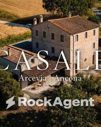 Rustico / Casale di 350 m² con più di 5 locali a A