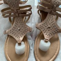 Scarpe infradito stile spartano