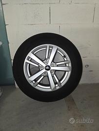 Kit pneumatici e cerchi Audi 17"  215/65 Hankook
