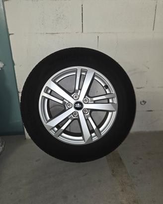 Kit pneumatici e cerchi Audi 17"  215/65 Hankook