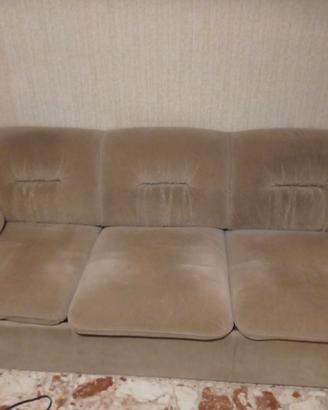 divano letto 3 posti usato