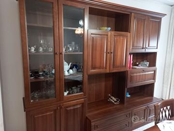 Soggiorno in legno nuovo