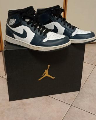 Air Jordan 1 mid