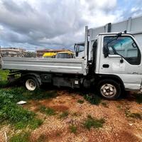 ISUZU P35.04 RIBALTABILE PATENTE B - 2003