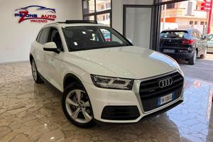 AUDI Q5 2.0 TDI quattro S tronic Business