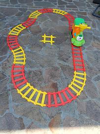 trenino cavalcabile elettrico per bambini