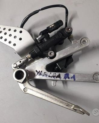 pedana anteriore destra YAMAHA R1 2001 completa