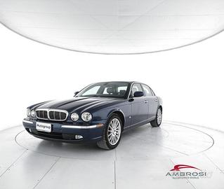 JAGUAR XJ 2.7 D V6 cat Executive - PER OPERATORI