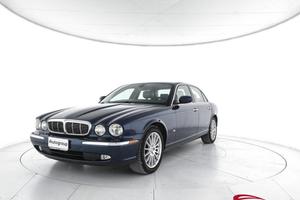 JAGUAR XJ 2.7 D V6 cat Executive - PER OPERATORI