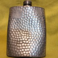 Fiaschetta tascabile peltro martellato vintage 